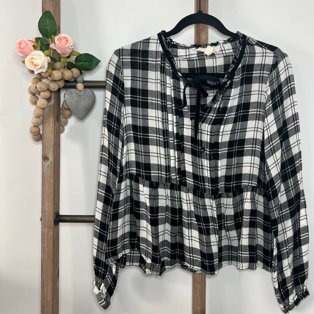 Onetheland Long Sleeve Black‎ White Smocked Plaid Size Large
